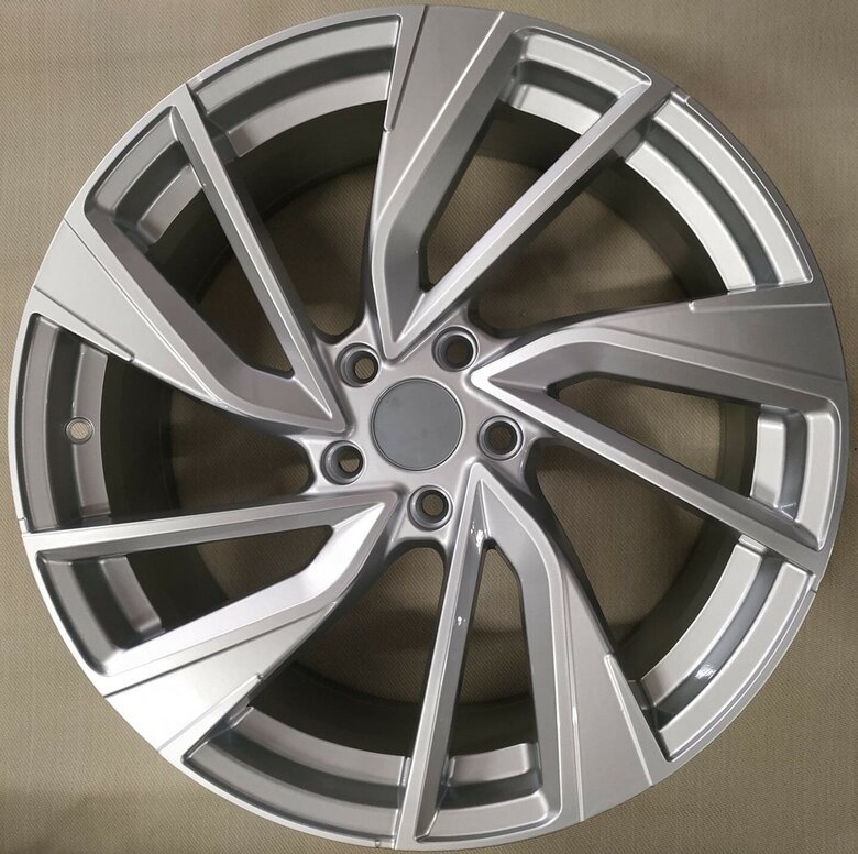 DY729 S  8,0X19 PCD 5x112 ET 45 (4 Adet)