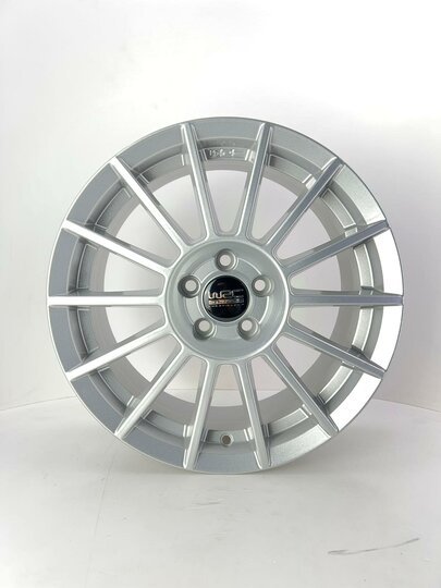 DJ 636  7,5X17 4X100 ET35 67,1 SILVER