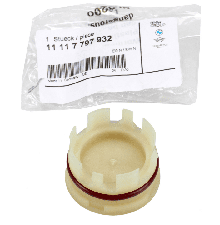 BMW | F10 520d Blok Plastik Tapası Orijinal (11117797932)