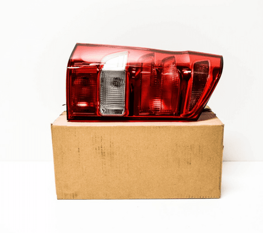 MERCEDES BENZ-W447 ARKA SOL STOP ORİJİNAL
