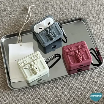 Microsonic Airpods Pro 3 Kılıf Cartoon Figürlü Silikon Praying Angel Bej