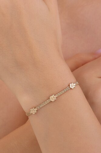 ÜÇLÜ YAPRAK BİLEKLİK