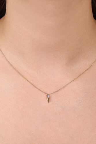 Kare Taşlı Kısa Piramit Kolye