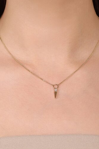 Kare Taşlı Uzun Üçgenli İnce Gurmet Zincir Halkalı Kolye