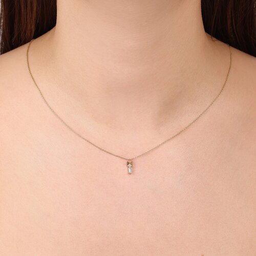 Baget Taşlı Kare Piramit Kolye