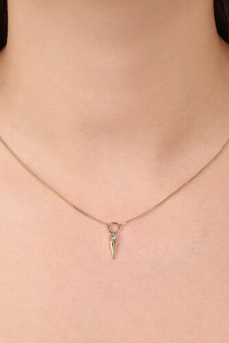 Kare Taşlı Uzun Piramit İnce Gurmet Zincir Halkalı Kolye