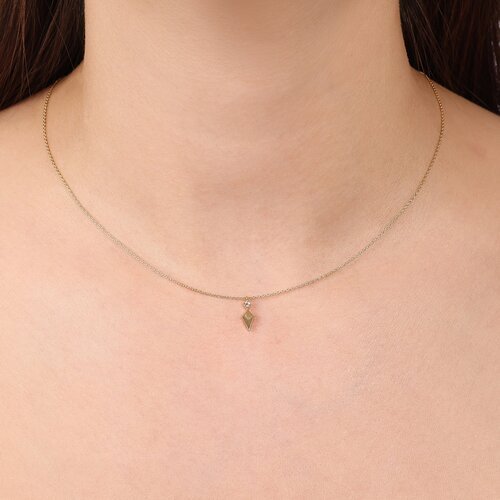 Minimal Taşlı Uzun Elmas Şekil Kolye