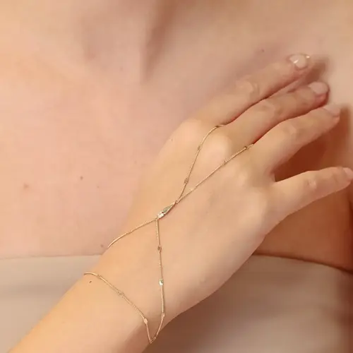 Taşlı Uzun Üçgenli Aynalı Zincir Tek Tur Şahmeran