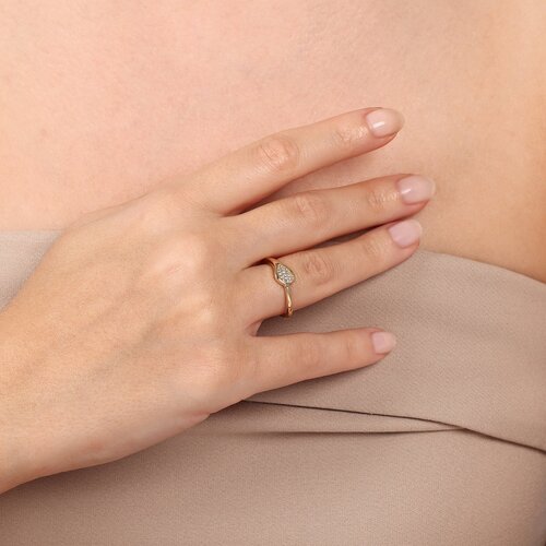 Damla Şeklinde Taşlı Yüzük