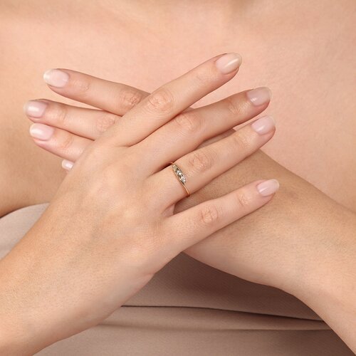 Üçlü Taşlı Tasarım Yüzük