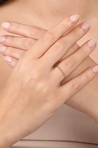 Minimal Sıra Top Yüzük