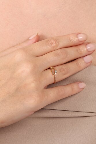 Minimal Taşlı Dikdörtgen Çerçeve Yüzük