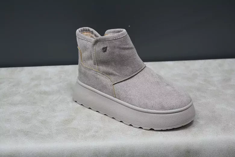 Kadın Kısa Boğaz İçi Kürklü Bot