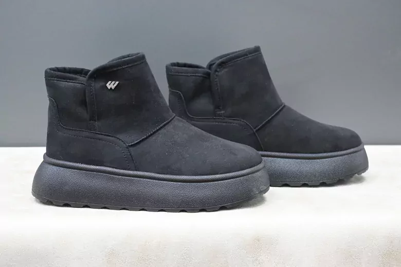 Kadın Kısa Boğaz İçi Kürklü Bot