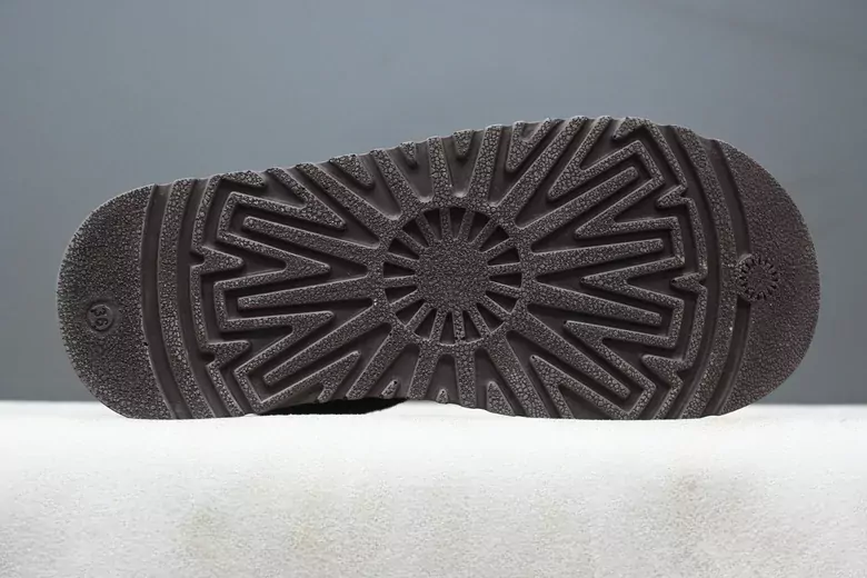 Kadın Kısa Boğazlı Bağcıklı İçi Kürklü Bot