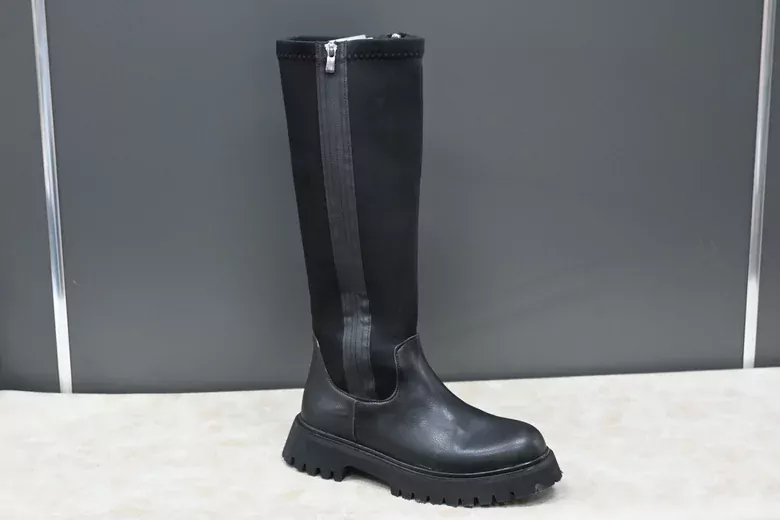 Kadın Düz Burun Çift Fermuar Kaymaz Taban Çizme