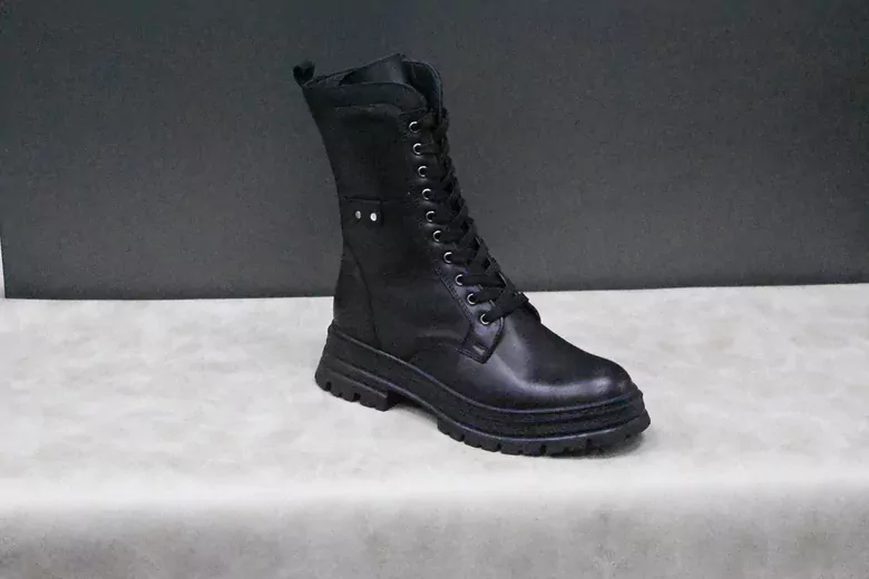 Kadın Deri Bağcıklı Fermuarlı Uzun Bot