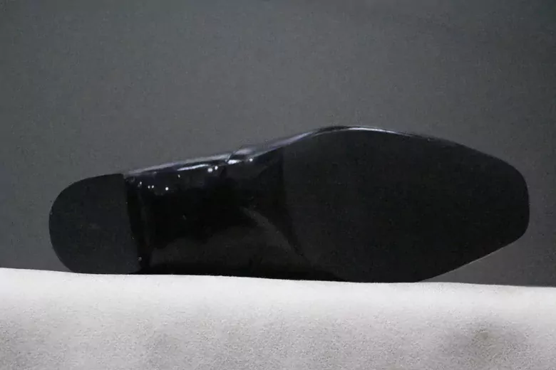 Deri Düz Burun İçi Kürklü Topuklu Kısa Bot