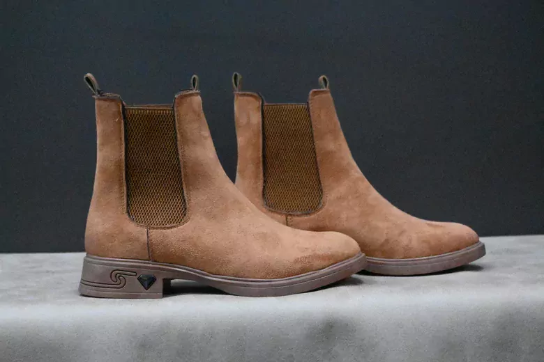 Kadın Lastikli Kısa Bot