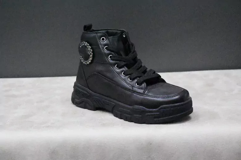 Kadın İçi Kürklü Bağcıklı Yarım Bot