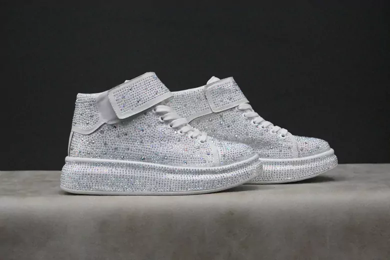 Kadın Taş İşlemeli Bağcıklı+Cırtlı Yarım Bot