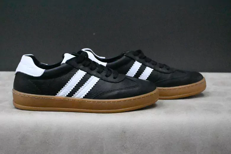 Kadın İç Dış Deri Silikon Taban Bağcıklı Spor