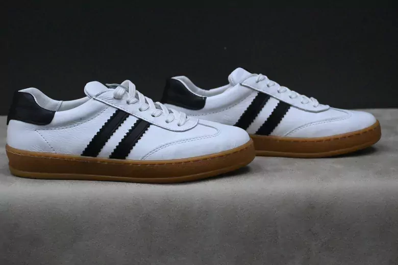 Kadın İç Dış Deri Silikon Taban Bağcıklı Spor