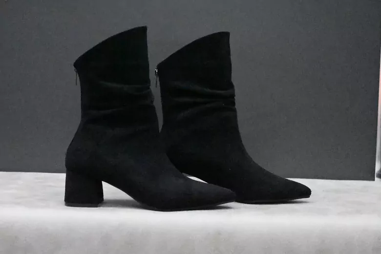 Kadın Süet Körüklü Kısa Topuklu Fermuarlı Çizme