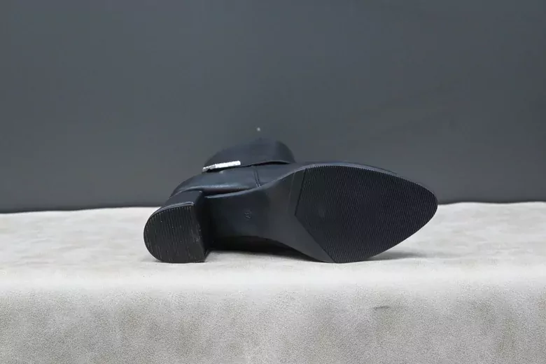 Kadın Deri Topuklu Taşlı Fermuarlı Bot