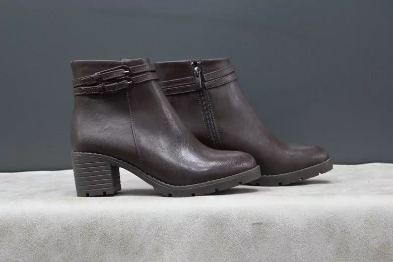 Kadın Kilteli Topuklu Bot