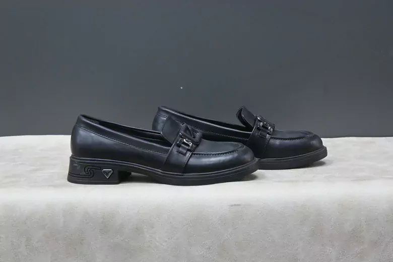 Kadın Tokalı Babet