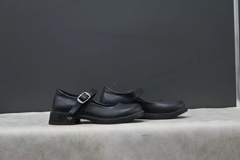 Kadın Kilteli Babet