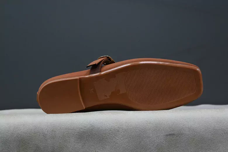 Kadın Süet Kilteli Taşlı Babet