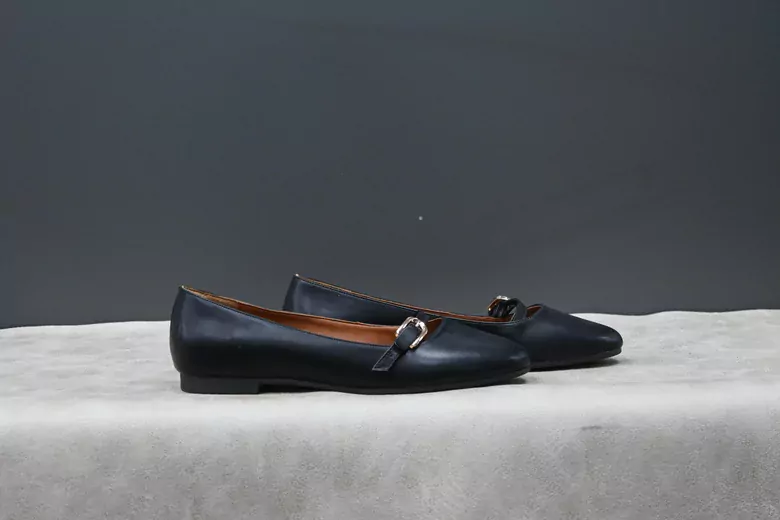 Kadın Üstten Kilteli Babet