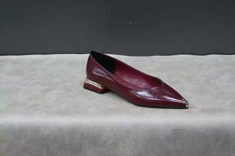 Kadın Droblu Sivri Burun Kısa Topuklu Babet