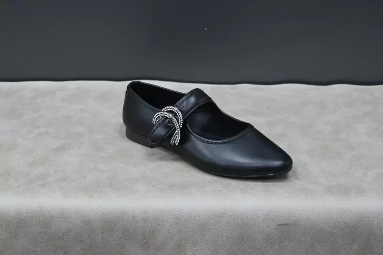 Kadın Taş Kilteli Babet