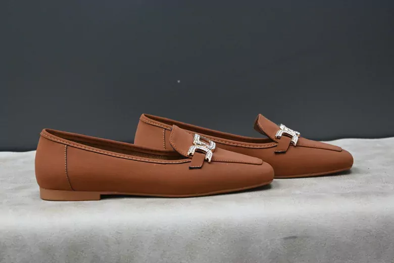 Kadın Taşlı Tokalı Nubuk Babet