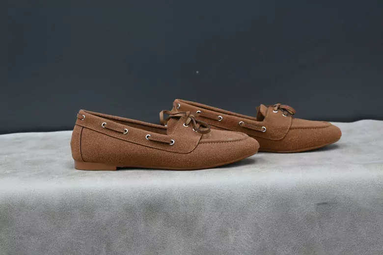 Kadın Nubuk Bağcıklı Babet