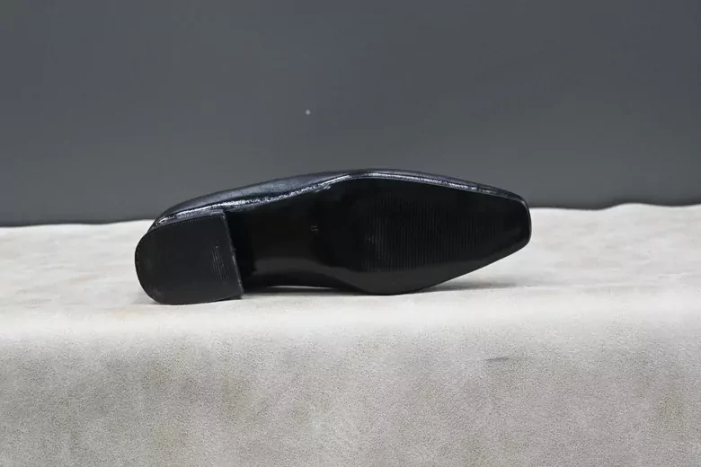 Kadın Tokalı Açık Babet