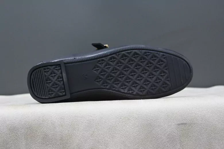 Kadın Kilteli Babet