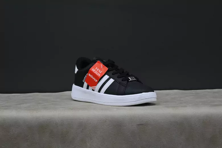 Kadın Şeritli Spor