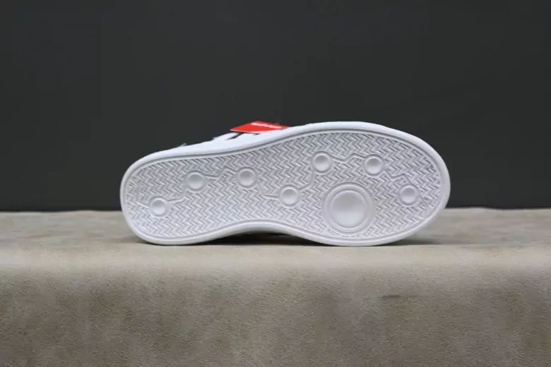 Kadın Şeritli Spor