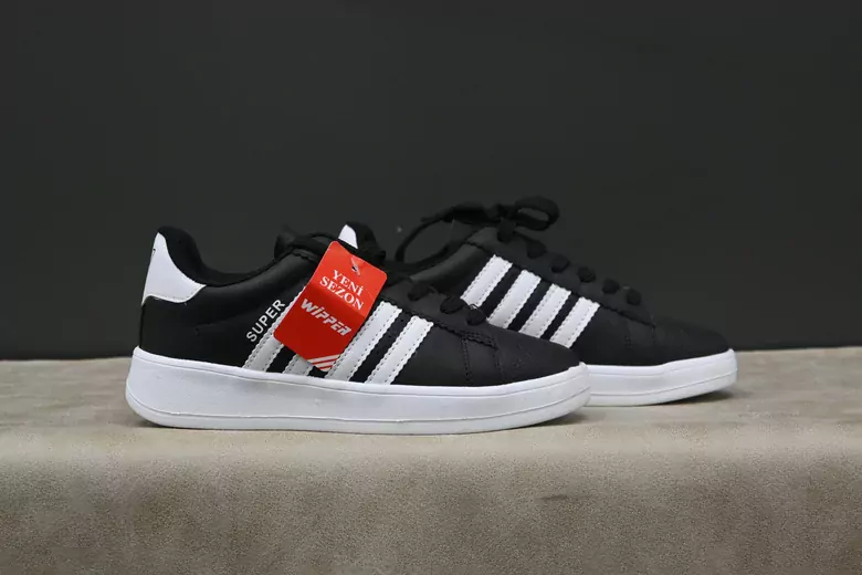 Kadın Şeritli Spor