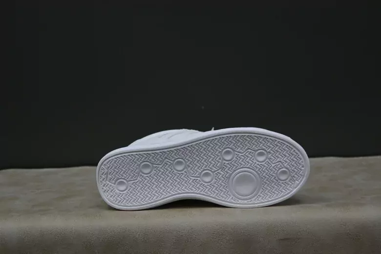 Kadın Şeritli Spor