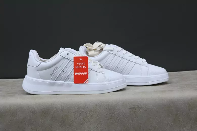 Kadın Şeritli Spor