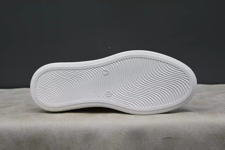 Kadın Gold Detaylı Spor