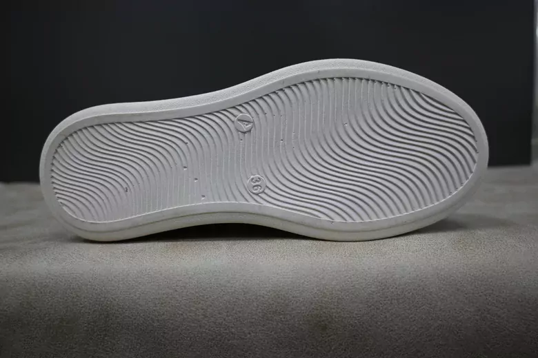 Kadın Gold Detaylı Spor