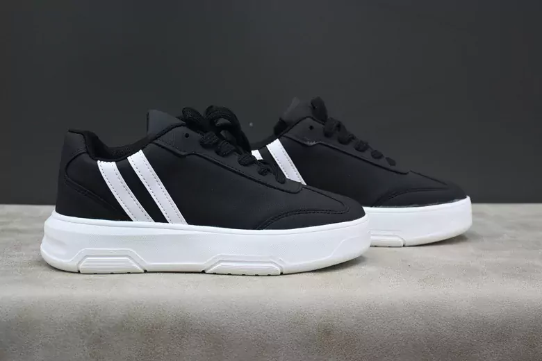 Kadın Kaymaz Taban Şeritli Spor