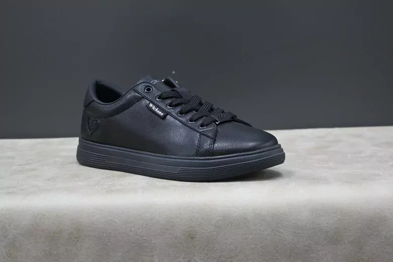 Kadın Bağcıklı Spor