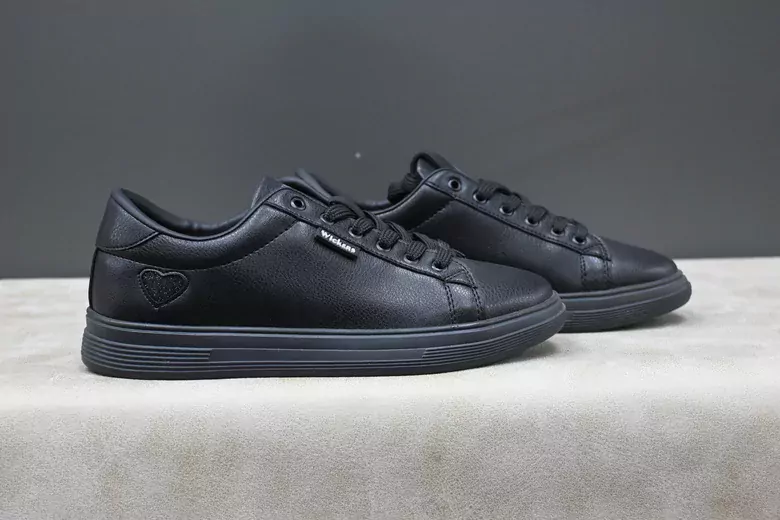 Kadın Bağcıklı Spor